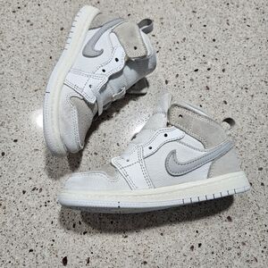 Kids Air Jordan 1 Mid  White/Grey
